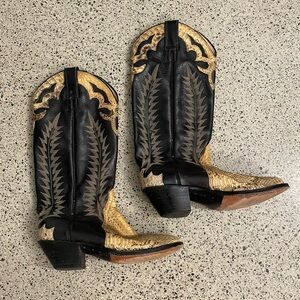 Code West snake skin western boots M7 W8.5